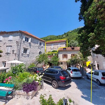 Bluemarine Rooms & Apartments Perast Bagian luar foto