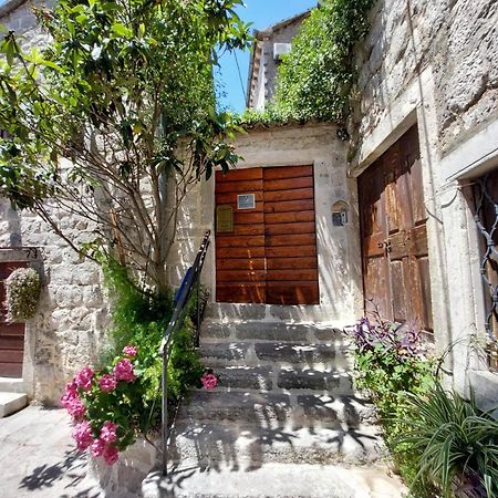 Bluemarine Rooms & Apartments Perast Bagian luar foto
