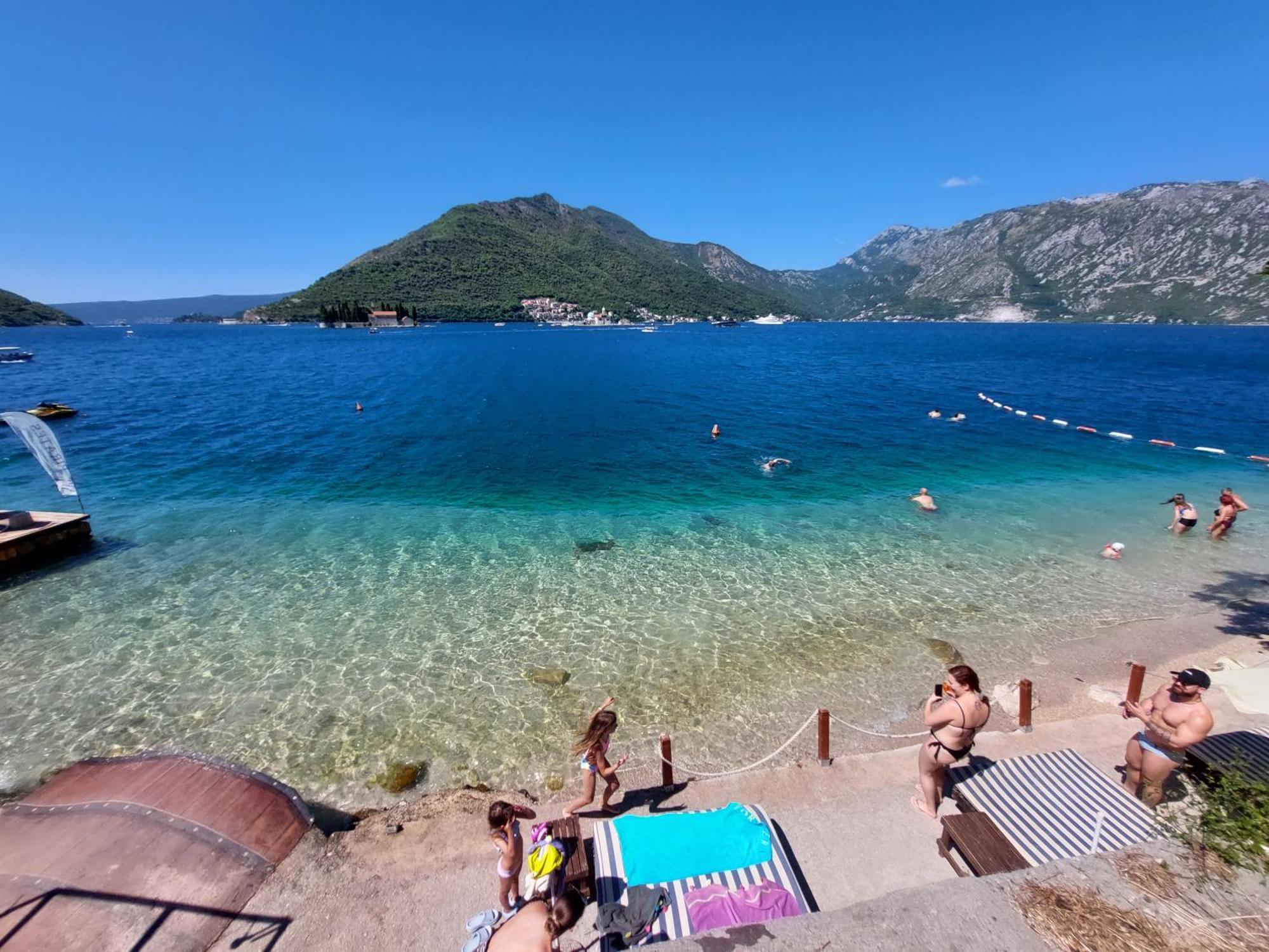 Bluemarine Rooms & Apartments Perast Bagian luar foto