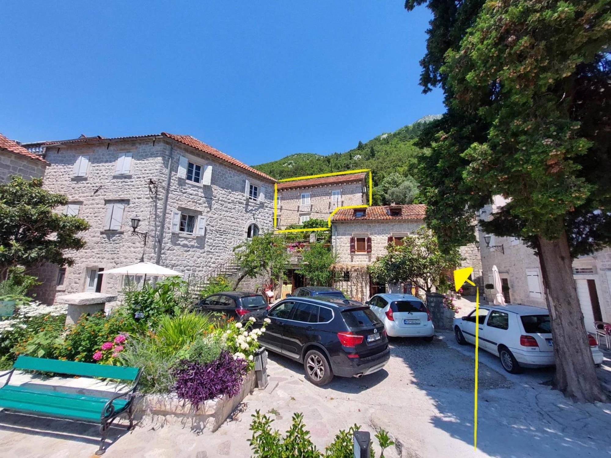 Bluemarine Rooms & Apartments Perast Bagian luar foto