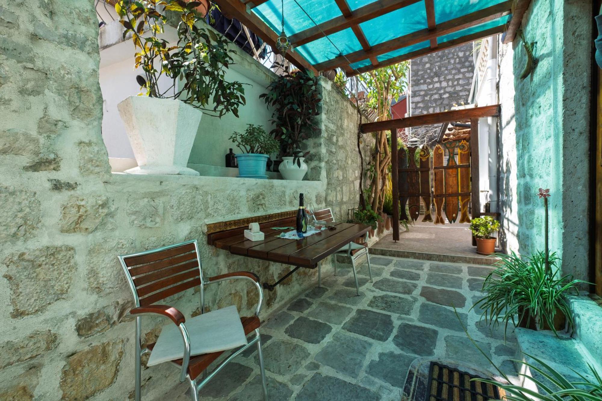 Bluemarine Rooms & Apartments Perast Bagian luar foto
