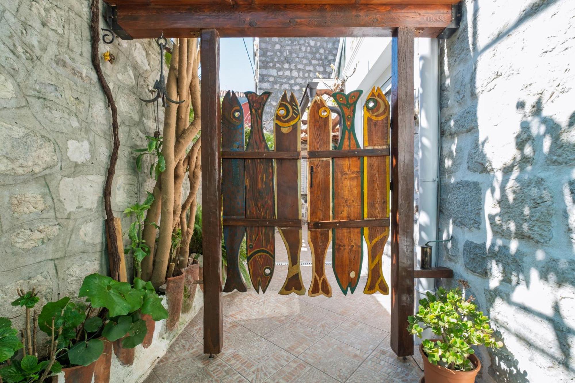 Bluemarine Rooms & Apartments Perast Bagian luar foto