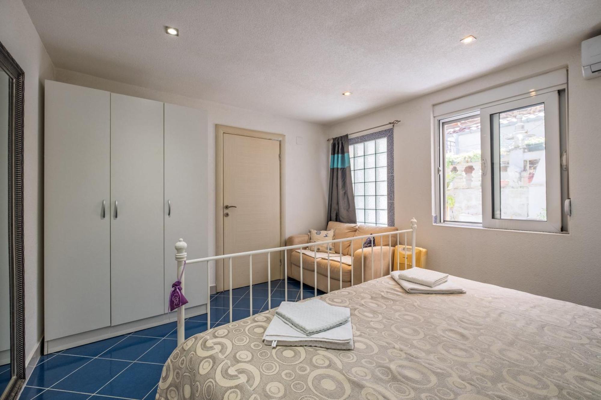 Bluemarine Rooms & Apartments Perast Bagian luar foto