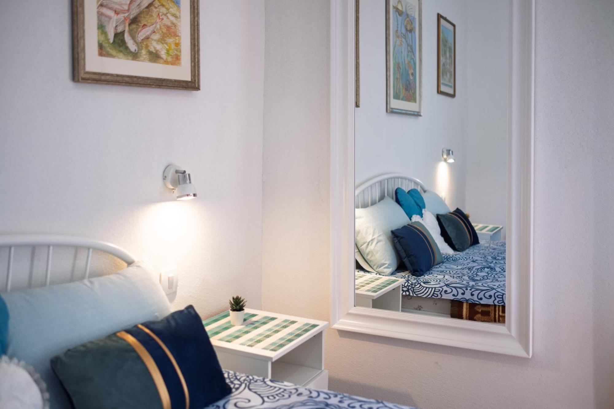 Bluemarine Rooms & Apartments Perast Bagian luar foto